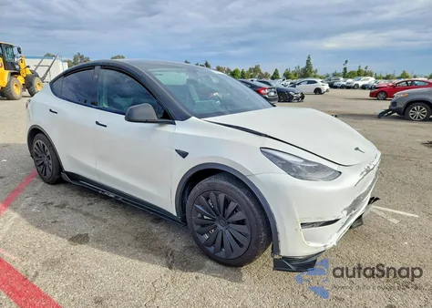 2023 Tesla Model Y z USA, uszkodzony, nr VIN 7SAYGDEDXPF962628